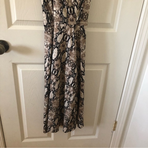 Socialite Snakeskin Print Midi Dress - Picture 5 of 9